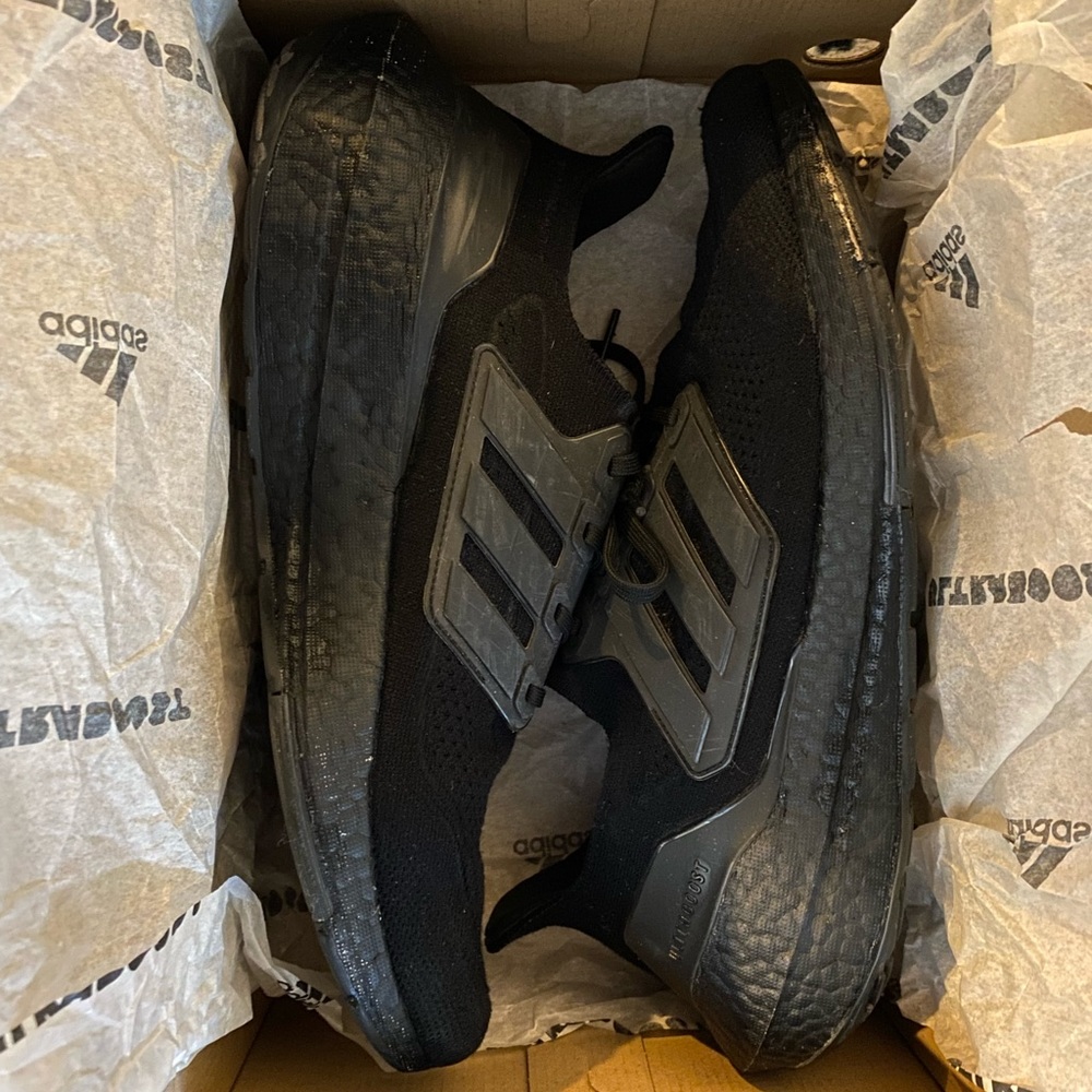 Adidas UltraBoost 21, Prime Blue, made from recycled ocean plastic, triple black